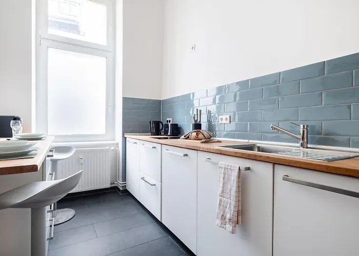 شقة Homely - Spacious, Modern, S-bahn Nearby , Groups & Families برلين