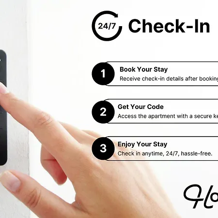 Homely - Spacious, Modern, S-bahn Nearby , Groups & Families דירה *