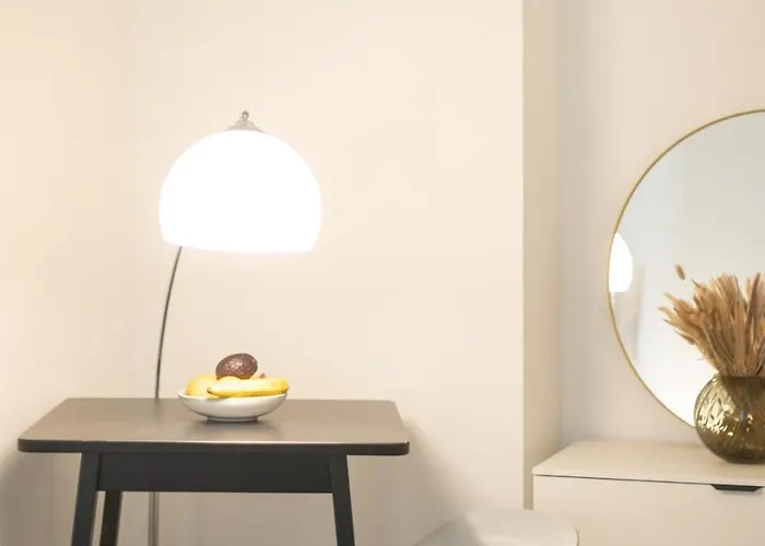 Homely - Spacious, Modern, S-bahn Nearby , Groups & Families *