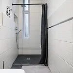 Homely - Spacious, Modern, S-bahn Nearby , Groups & Families