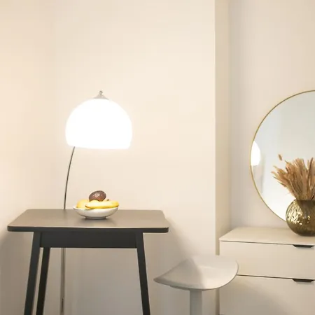 Homely - Spacious, Modern, S-bahn Nearby , Groups & Families *